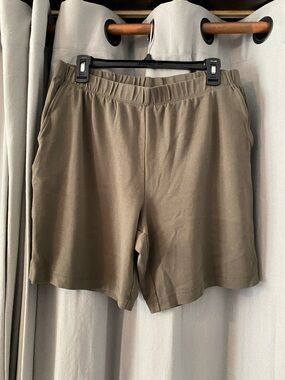 Lands' End Olive Green Pull-On Athletic Shorts, Women’s Size Large